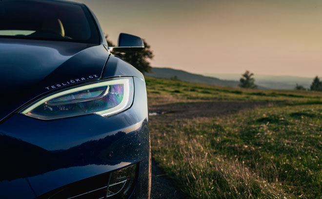 Tesla Model S Performance "Raven" 2021