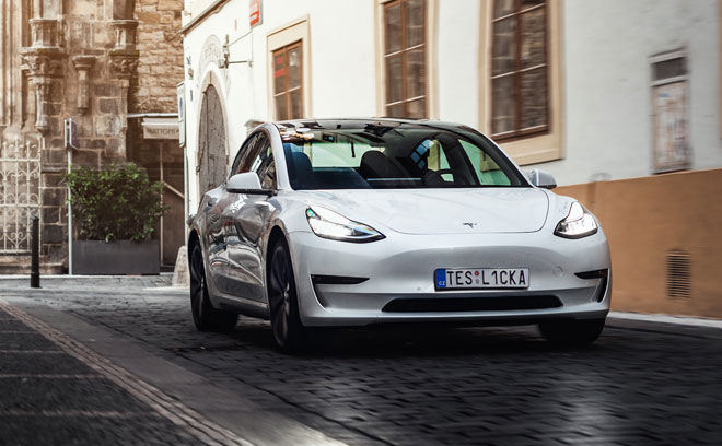 Tesla Model 3 Long Range Performance 2020