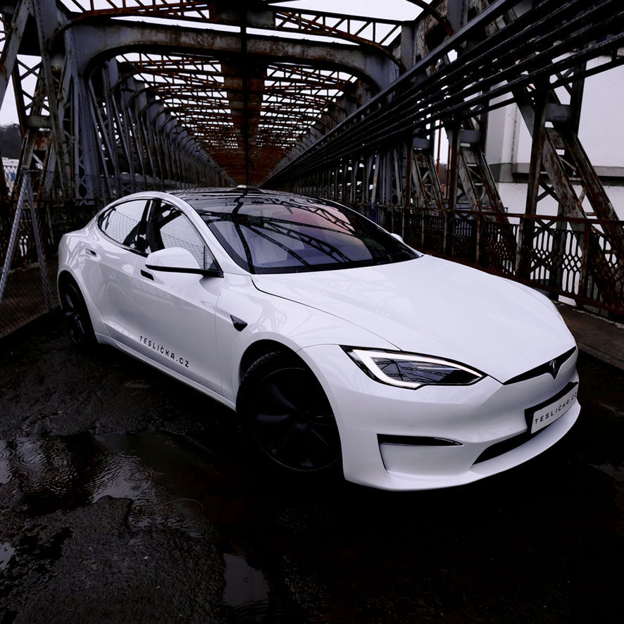 Tesla Model S Plaid