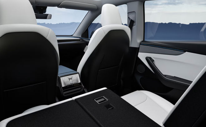 Tesla Model Y Long Range AWD Juniper 2025