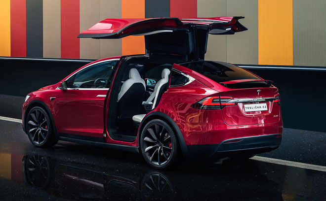 Tesla Model X Performance