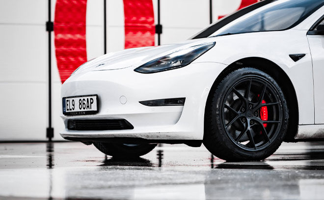 Tesla Model 3 Long Range Performance 2020