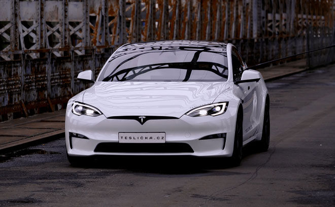 Tesla Model S Plaid